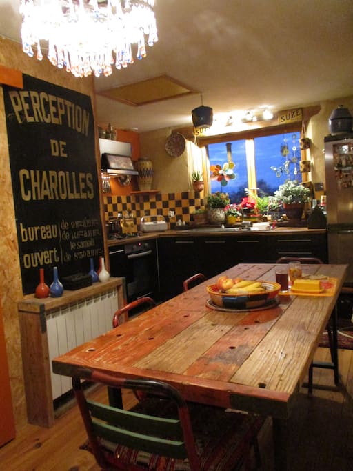 Salle à manger et cuisine
