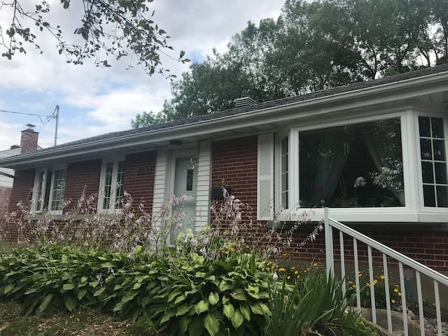 hospitality,friendly neighborhood