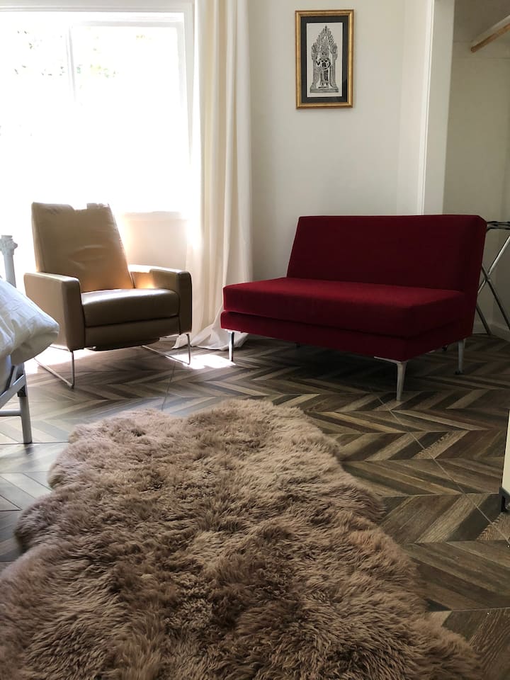 House By The River For A Large Group Houses for Rent in