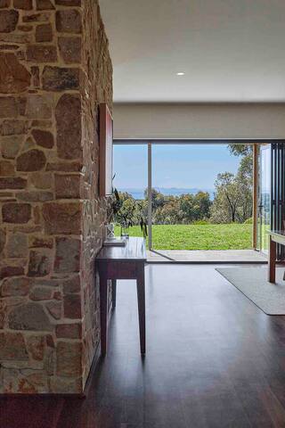 Haddin Hill gallery image 4