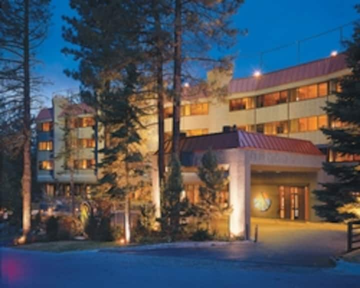 Walk to ski/board Heavenly Resort1 Condominiums for Rent in South
