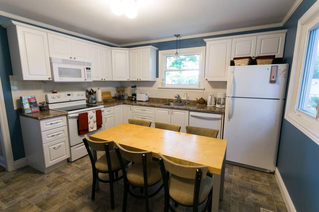 Compact, fully equipped kitchen.