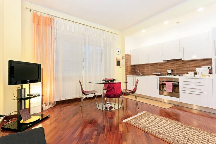 Splendid apartment 5 min walk from St Peter's