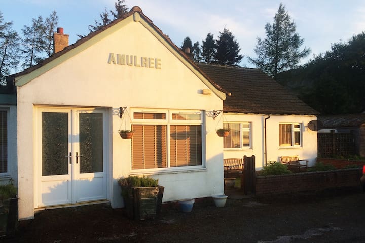 Airbnb Amulree Holiday Rentals Places To Stay Scotland