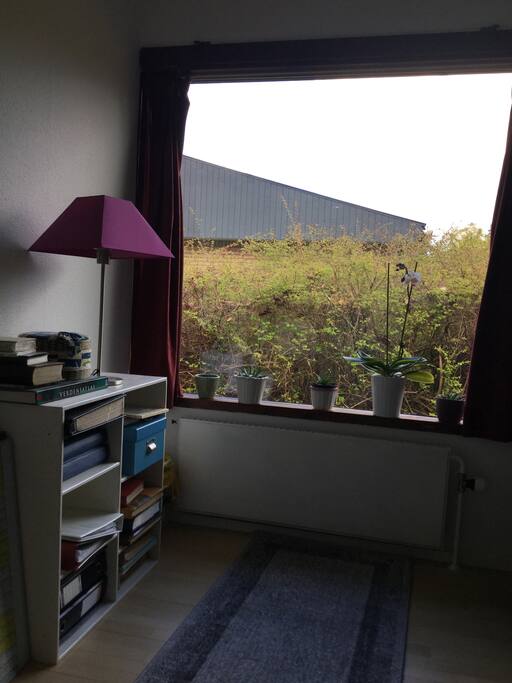 Bedroom with view of the garden