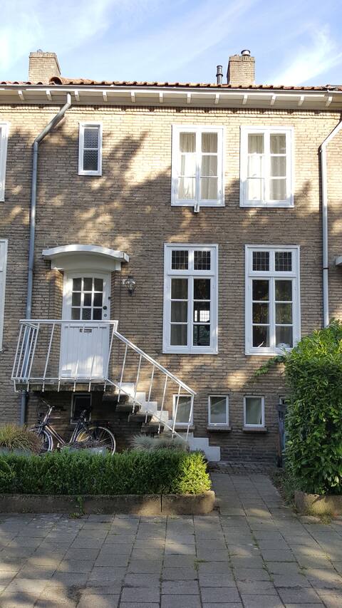 Amsterdam style house