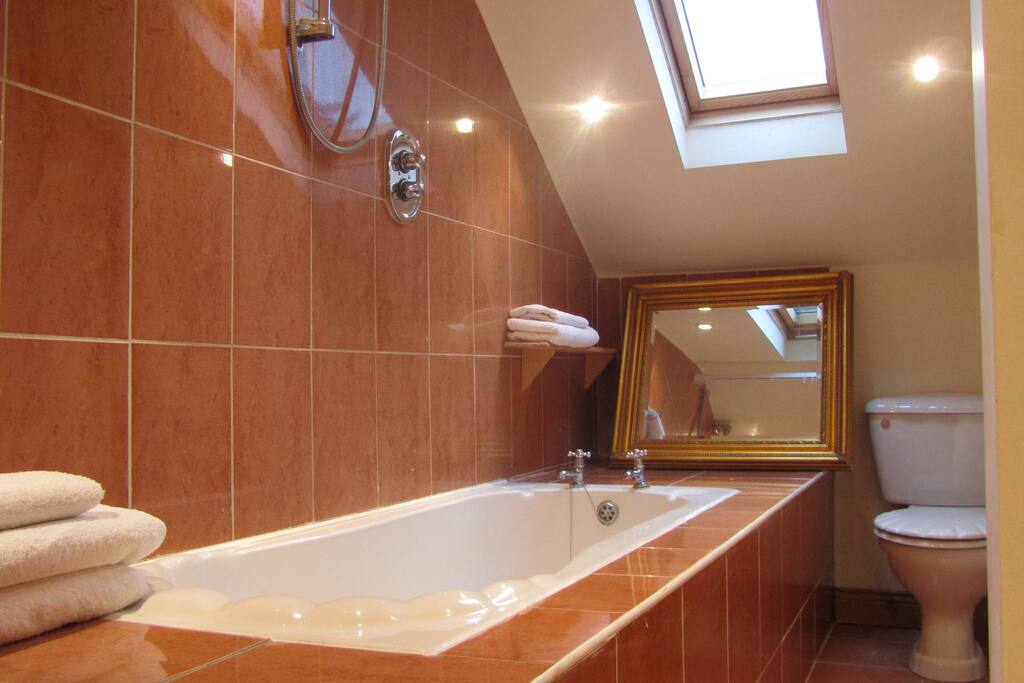 En-suite bathroom