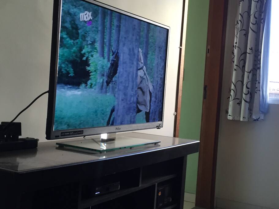 TV full hd LED com Sky HD