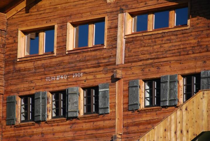 Old beautiful swiss alp chalet gallery image 2