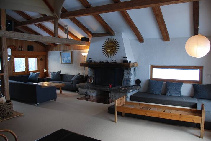 Old beautiful swiss alp chalet gallery image 3