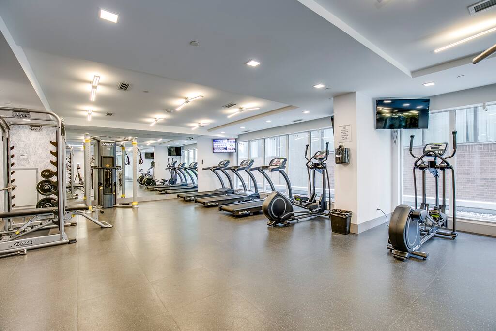 二樓健身房 Gym
GYM WIFI
USERNAME: NEONFITNESS
PASSWORD: neongetfit