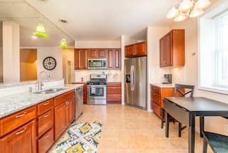 South Buffalo 2 Bed 2 Bath Apartment, photo 8 of 25