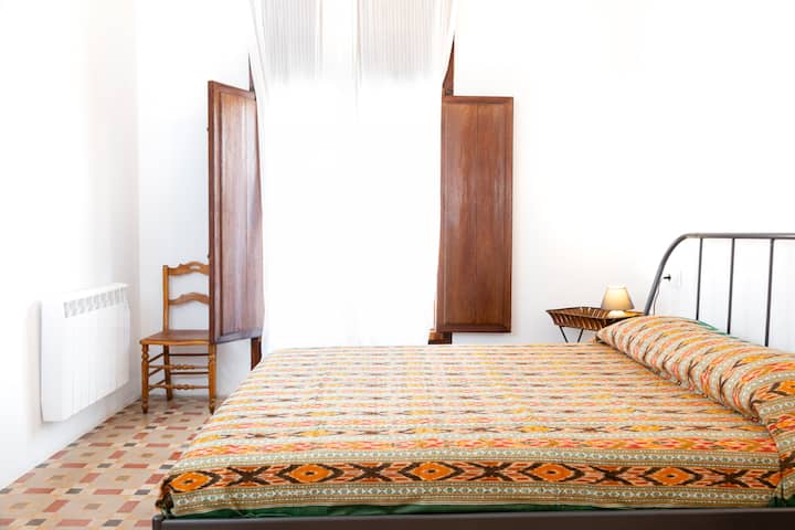 Habitación (3) გარე con baño/ საძინებელი (King size bed) ტუალეტით