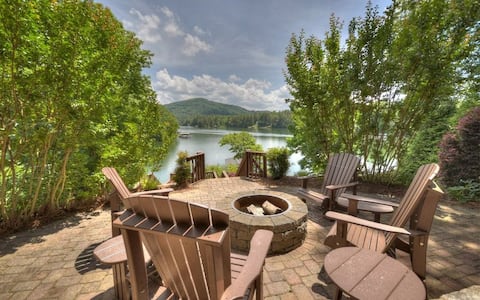 HGTV style on LAKE-Kayaks/Fire pit/Dock/DEEP H2O