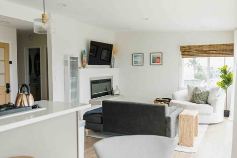 Successful Airbnb property: Stunning ocean views in the heart of Hermosa Beach in Hermosa Beach