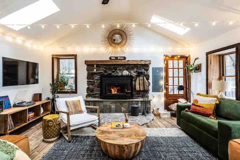 Stunning Catskills Forest Cabin Near Skiing