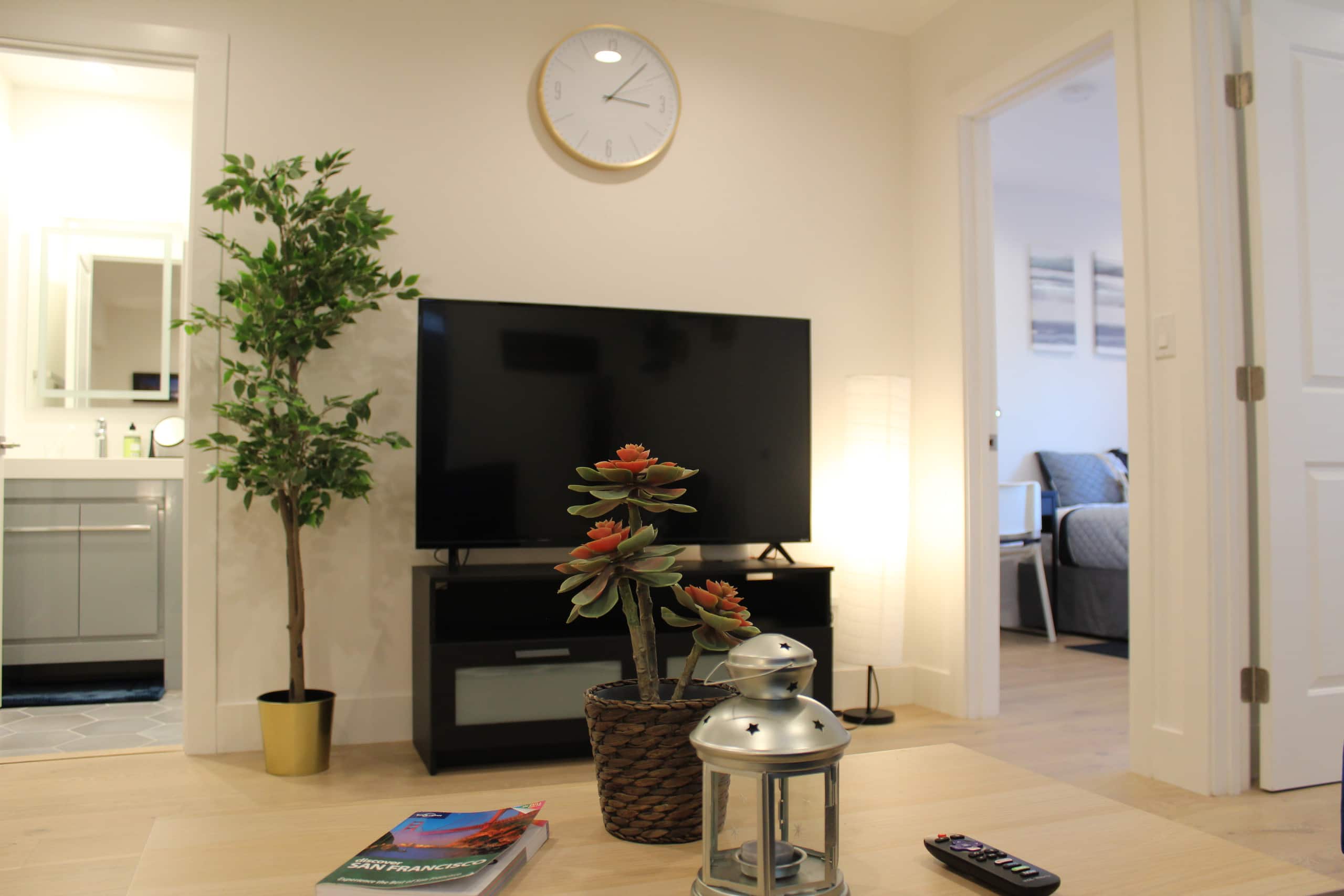 Modern City Suite | New & Clean 2Bdrm/1Bath in SF - Image 2