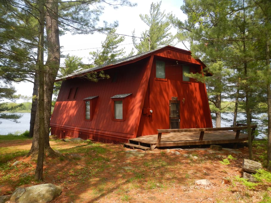 The Goose Bay Cottage. Houses for Rent in Alexandria Bay, New York