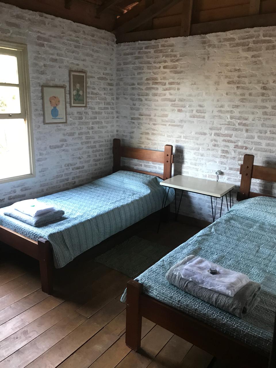 ישנים בבקתה לגיטימית!