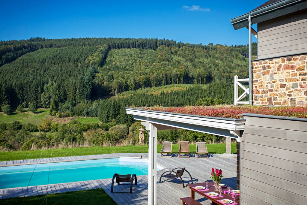 Vue et piscine