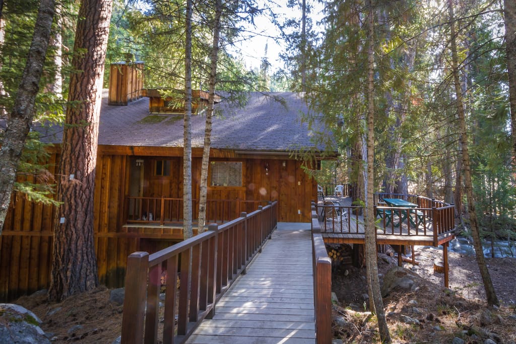 Entryway to House with a wraparound deck