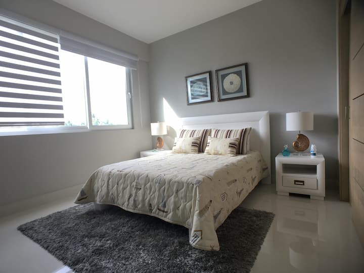 Dhomë gjumi me krevat dopio "queen"