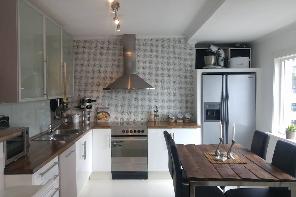 Fully equipped kitchen with everything you need and more.