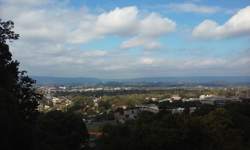 Million $ View w/Private Entrance-Minutes/Downtown