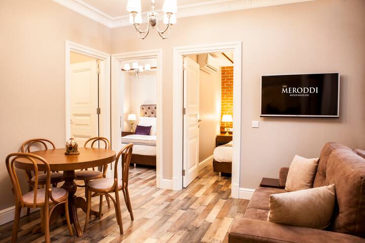 Deluxe Three Bedroom Apartment Pera Flats gallery image 2