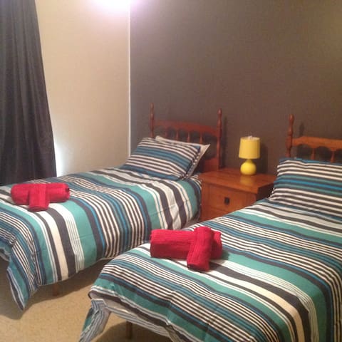 Relaxing "Jayarra Cottage "