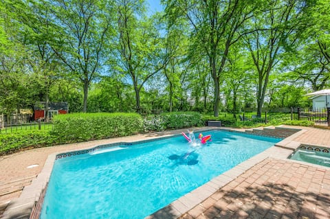 Luxury Home: Heated Pool, Hot Tub (Open!), 4Kings
