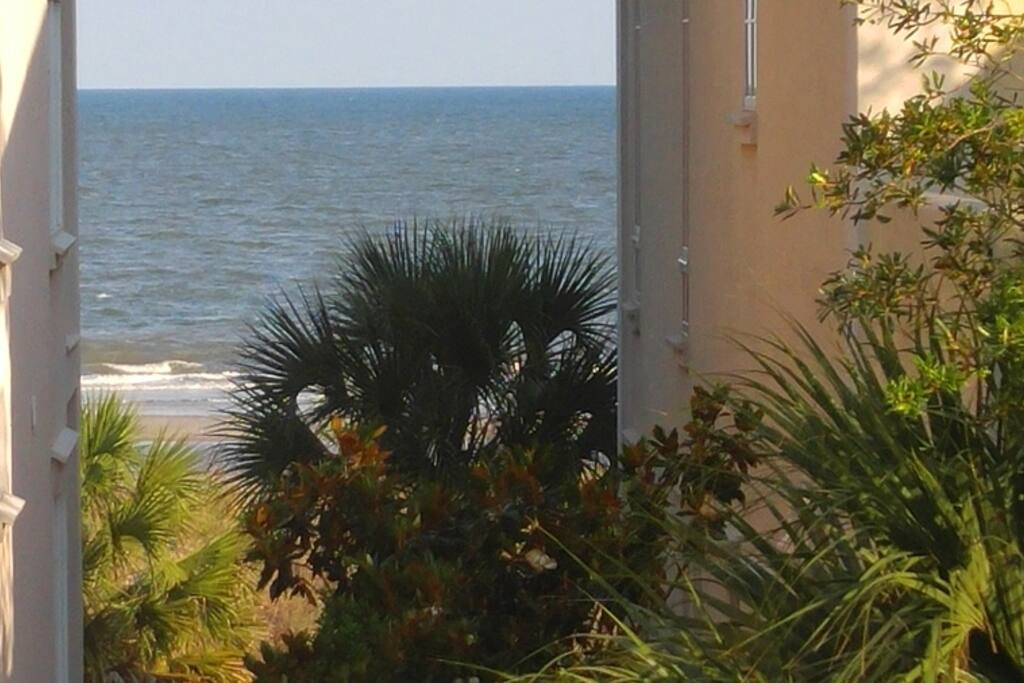 Slight view of ocean from upstairs master deck... close to ocean but very limited view