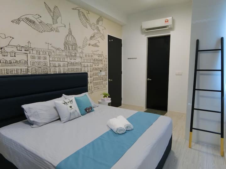 加大雙人牀主臥室
