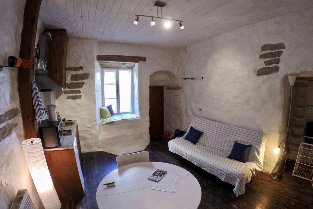 Main area, kitchen corner with a sofa bed