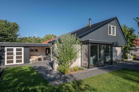 Friesgroen Vacationhome