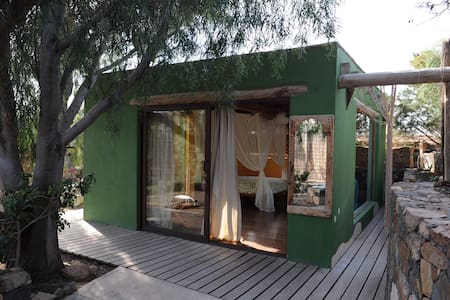 Download Finestres de la casa de platja For iPhone Free