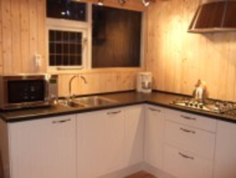 keuken met vaatwaaser