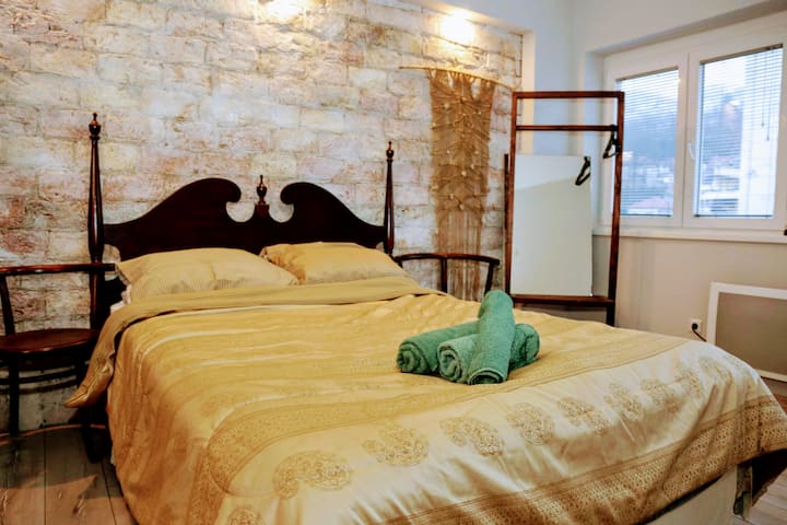 Საძინებელი1