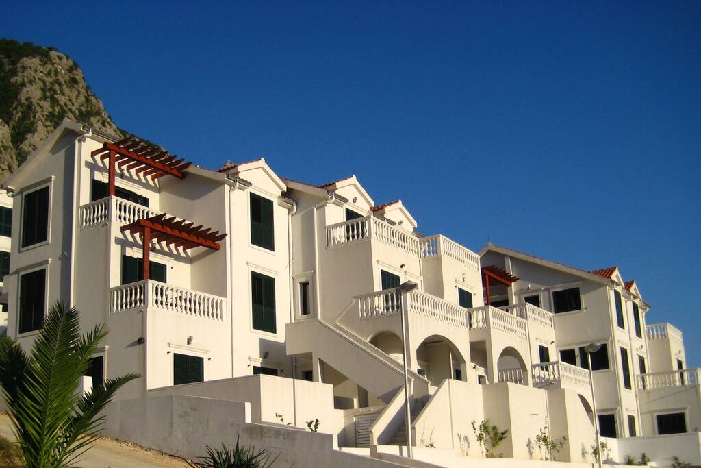 Boka Heights - the apartment is top left in the picture