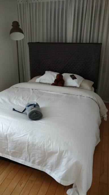 Lit Queen, très confortable