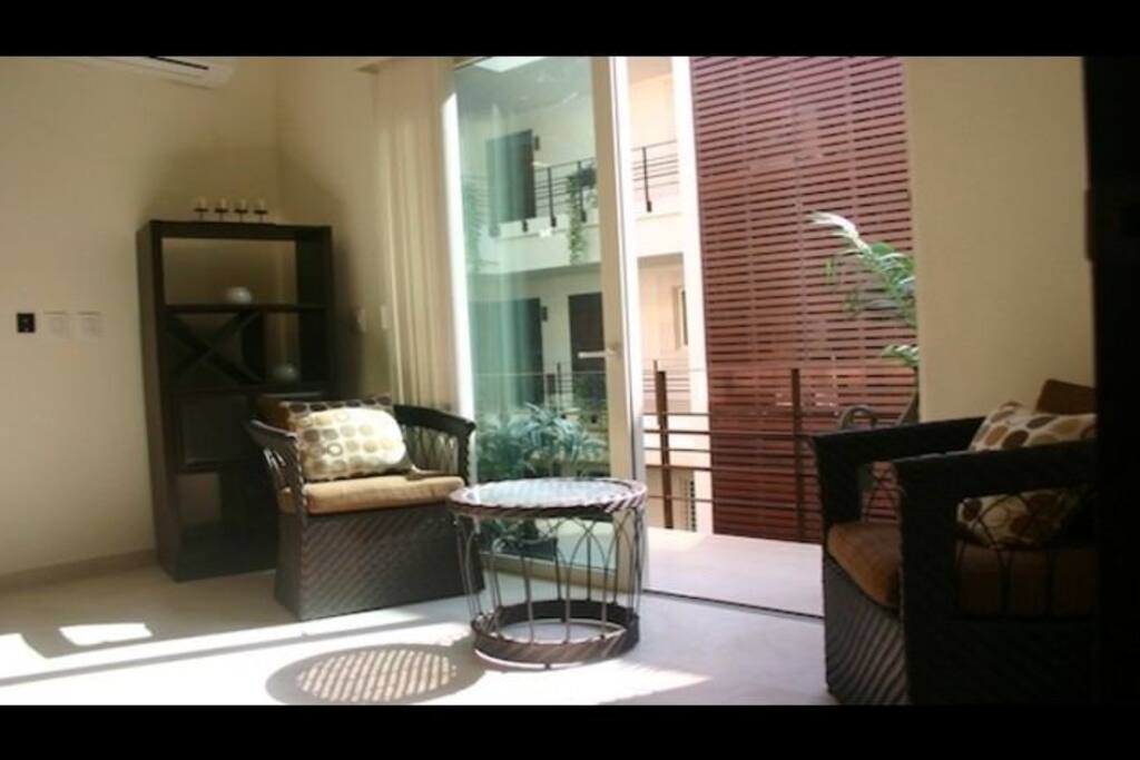 Living Room V399-501