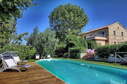 Casa della Musica -Big traditional villa and pool