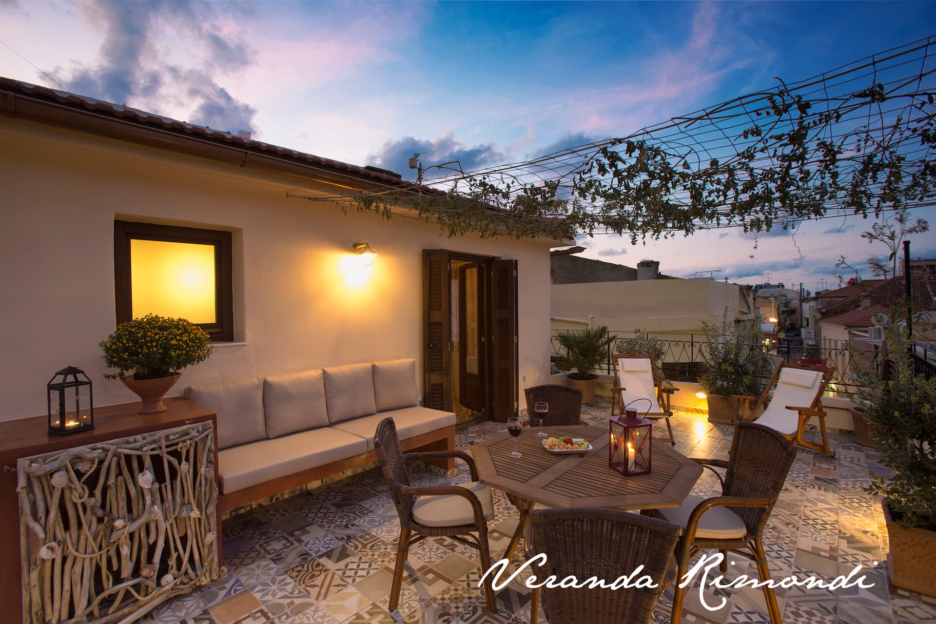 Rimondi Veranda House, Old Town