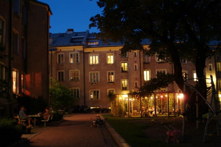 Big 5BR loft, 120 sqm, Grünerløkka, 2 terraces. gallery image 2