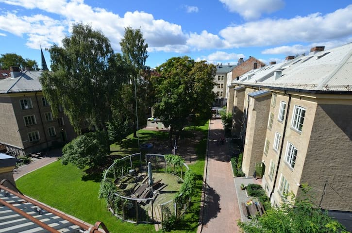 Big 5BR loft, 120 sqm, Grünerløkka, 2 terraces. gallery image 3