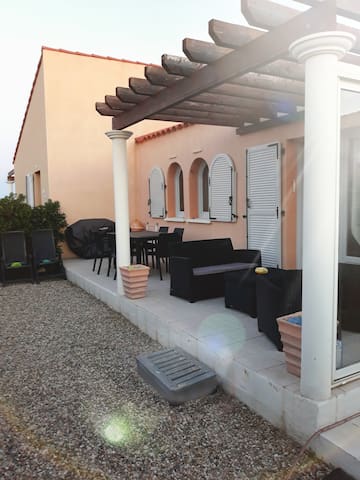 Get Wallpaper Plage designs maison For Android Free