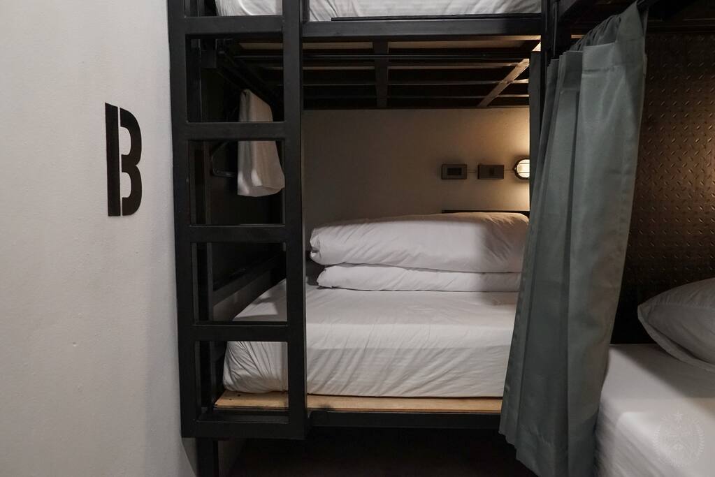 3B Bunk bed (bottom)