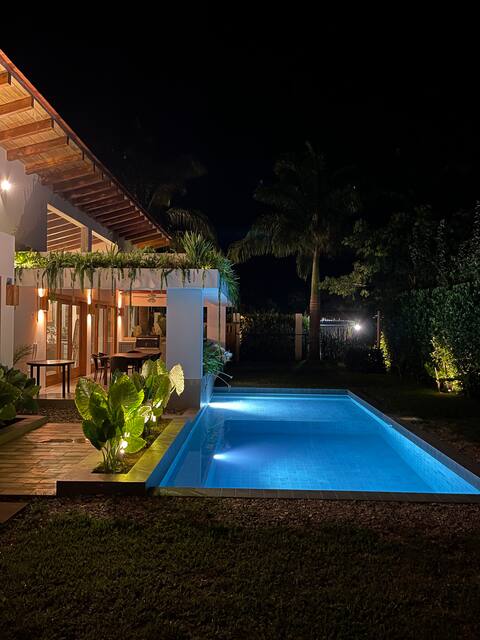 La Rafaella - house with pool steps to the beach
