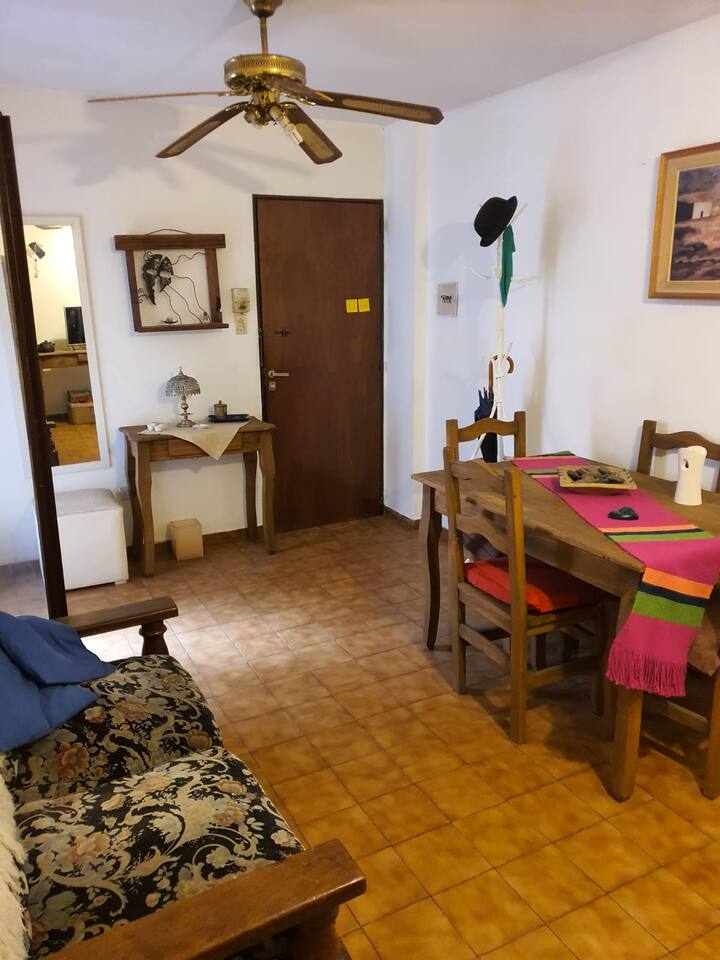 Apartment, spacious and in an excellent location. We offer all services