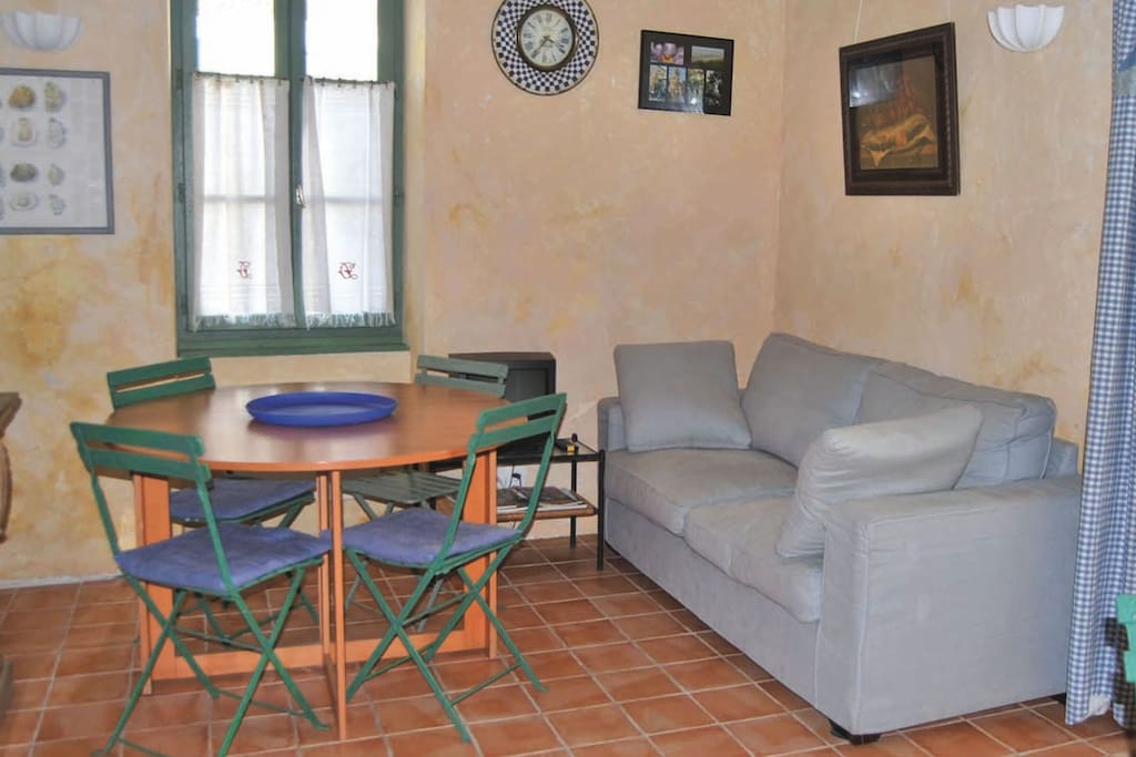 Living room.